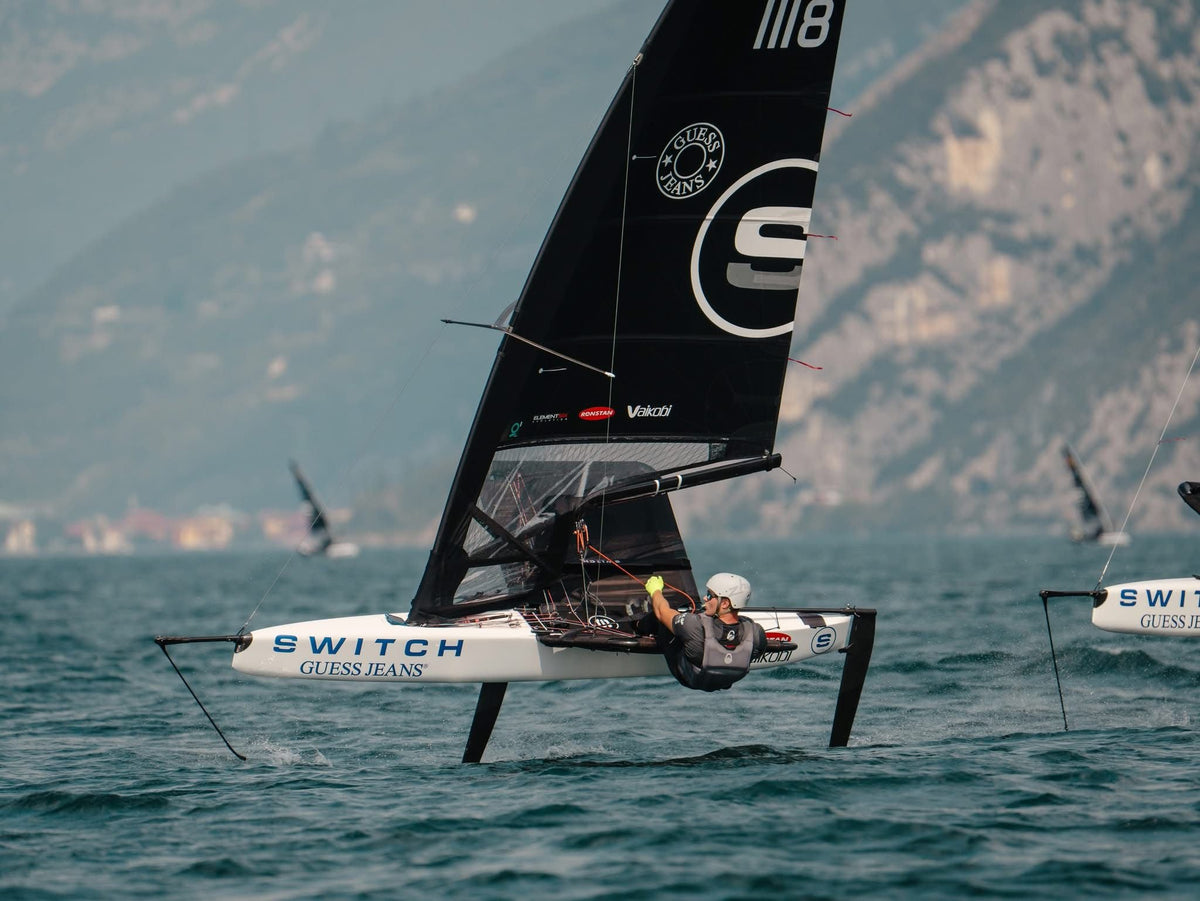 SWITCH CARBON BOWSPRIT AND SNOUT